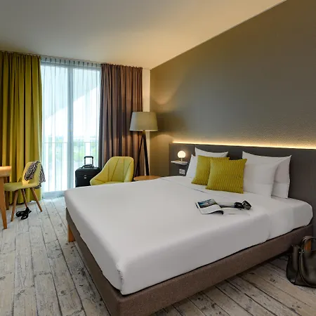 노보텔 메세 4* 뮌헨