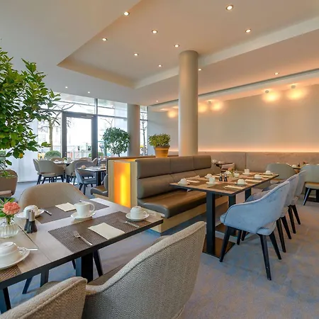 Novotel Messe 4*
