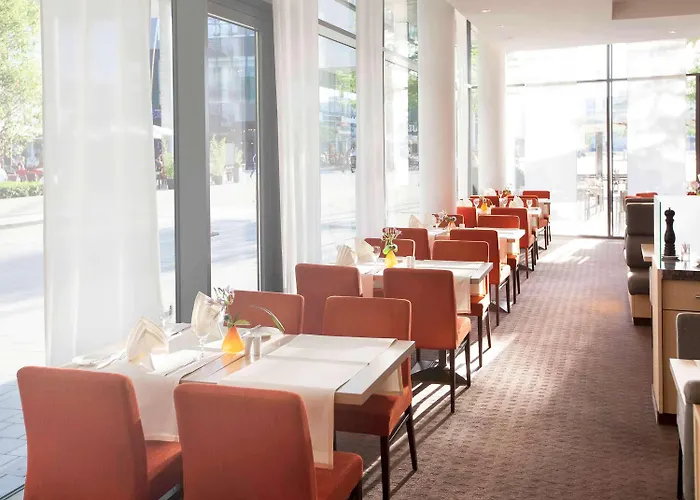 Hotel Novotel Messe 4*