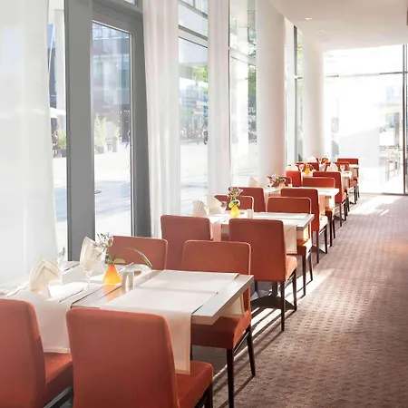 Hotel Novotel Messe 4*